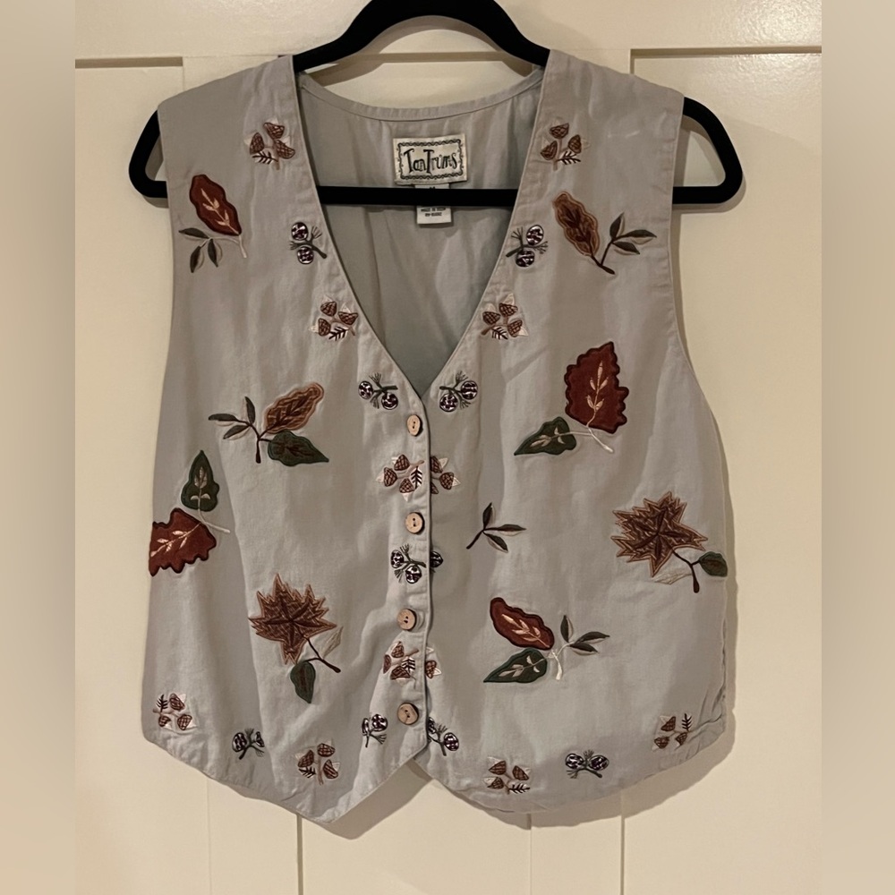 Tantrums Light Gray Embroidered Leaf Button-Front Vest